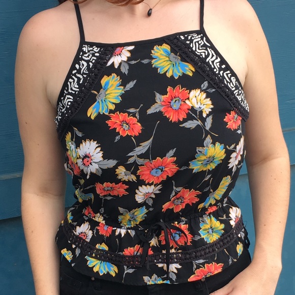 Floral spaghetti strap crop top - Picture 1 of 2